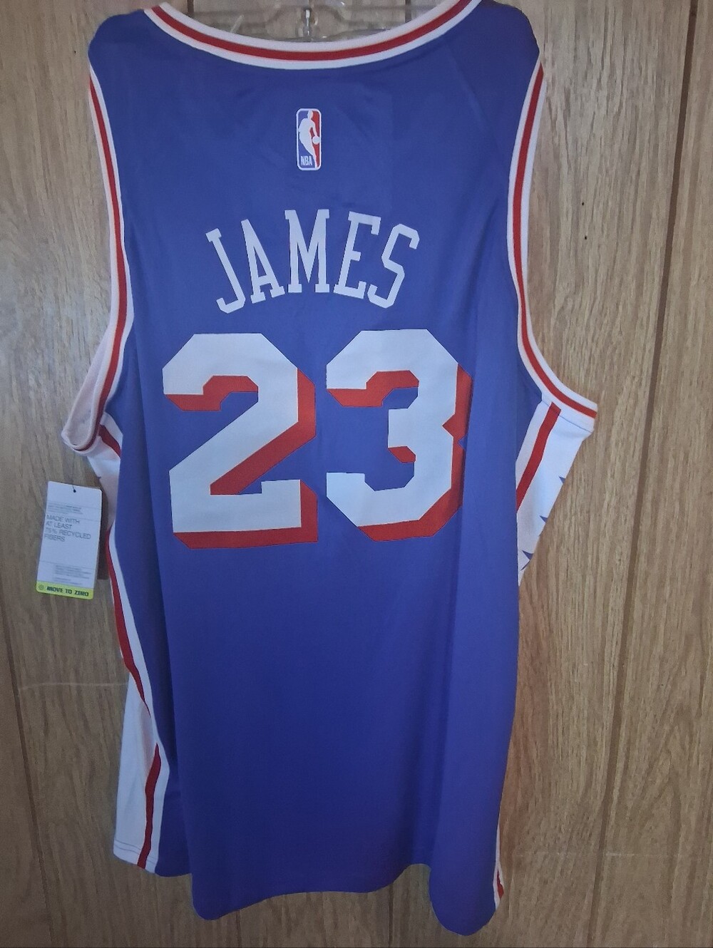 Mystery Sports Card With Lebron James Philadelphia 76ers Icon XXL Jersey